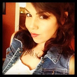 Meet your Posher, Jerrica